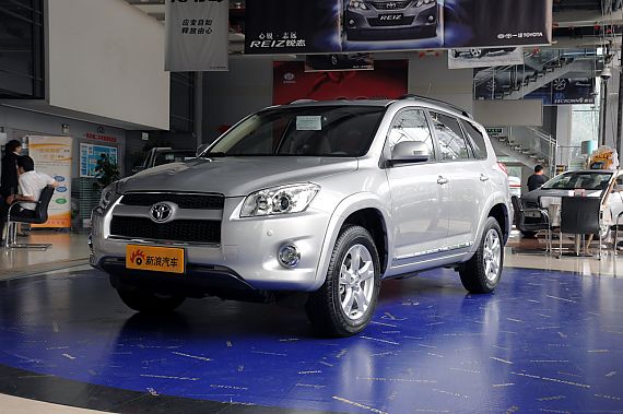 丰田RAV4现金优惠1万送礼包 现车充足
