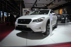 2015款斯巴鲁XV巴黎车展实拍