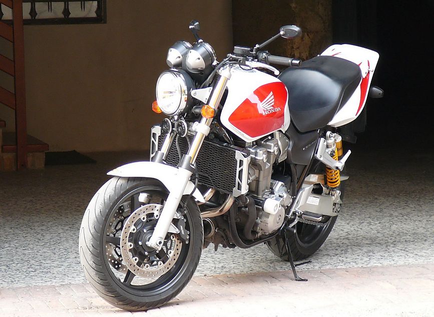 经典重型街车本田CB1300高清组图欣赏