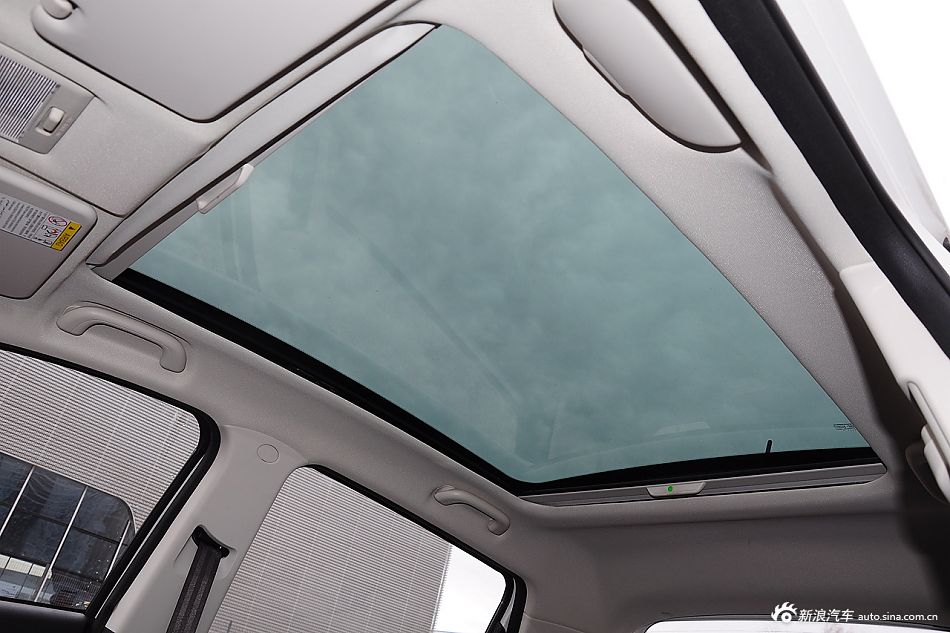 2014款奔奔1.4L手动天窗版