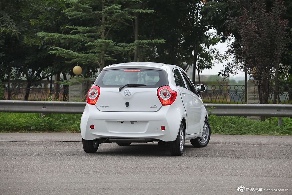 2014款中华豚1.3L手动驭动版_中华豚外观图片44944578_汽车图库_新浪汽车_新浪网