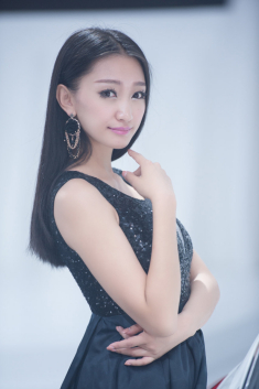 2014青岛车展高清模特组图