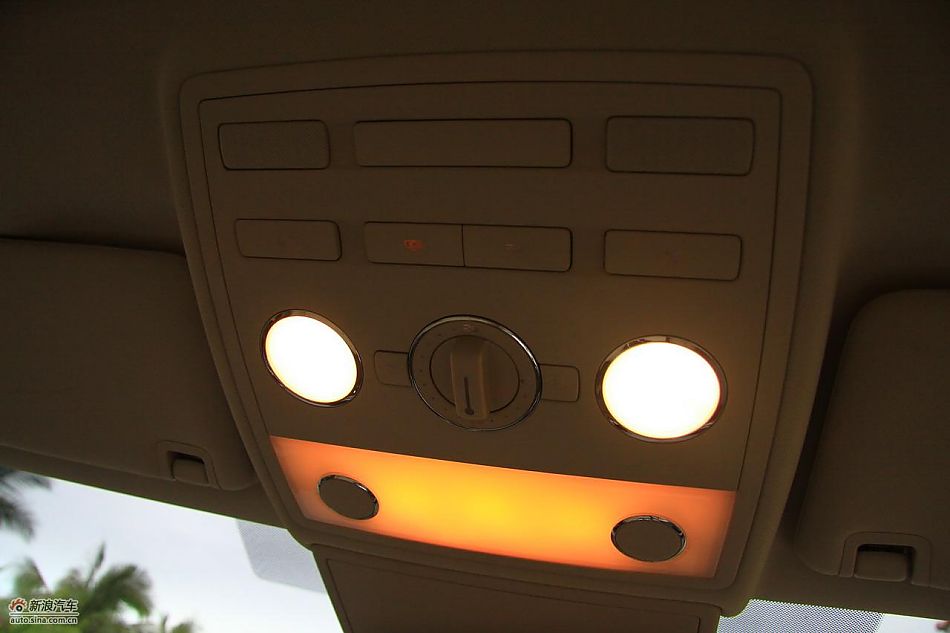 大众新辉腾内饰实拍图_辉腾内饰图片_汽车图