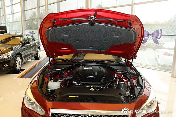 2014款英菲尼迪Q50 2.0T自动舒适
