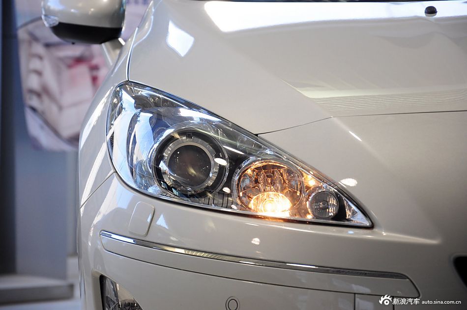 思域-混动和标致408外观图片对比哪个好_思域