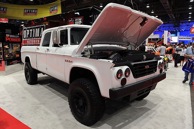 ICON出品道奇D200 Reformer亮相SEMA