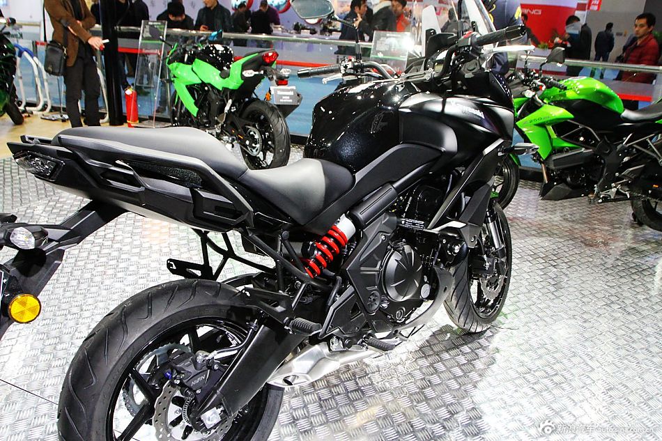 第十三届摩博会高清实拍川崎Versys650