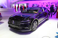 2016北京车展探馆 抢先实拍大众辉昂