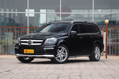 5.9秒破百  抢先实拍新款奔驰GL