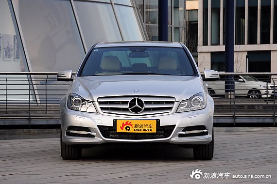 奔驰C300时尚型优惠11万 现车销售