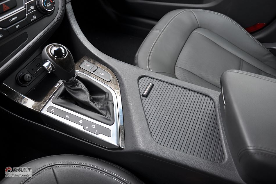 东风悦达起亚K5内饰_K5图片4274953_汽车图