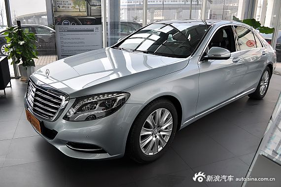 奔驰S级最高优惠11万元 店内现车充足