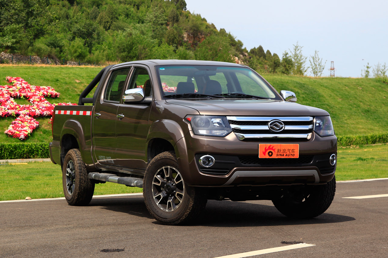 2015款黄海n2 2.8t手动四驱柴油至尊版je493zlq4cb