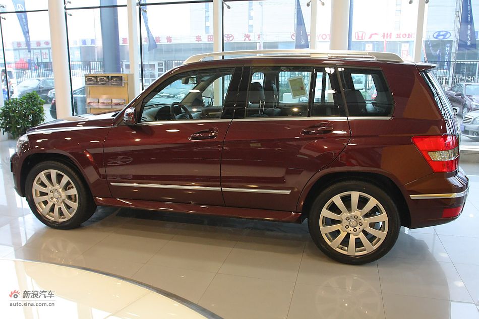 2010款奔驰glk300时尚型