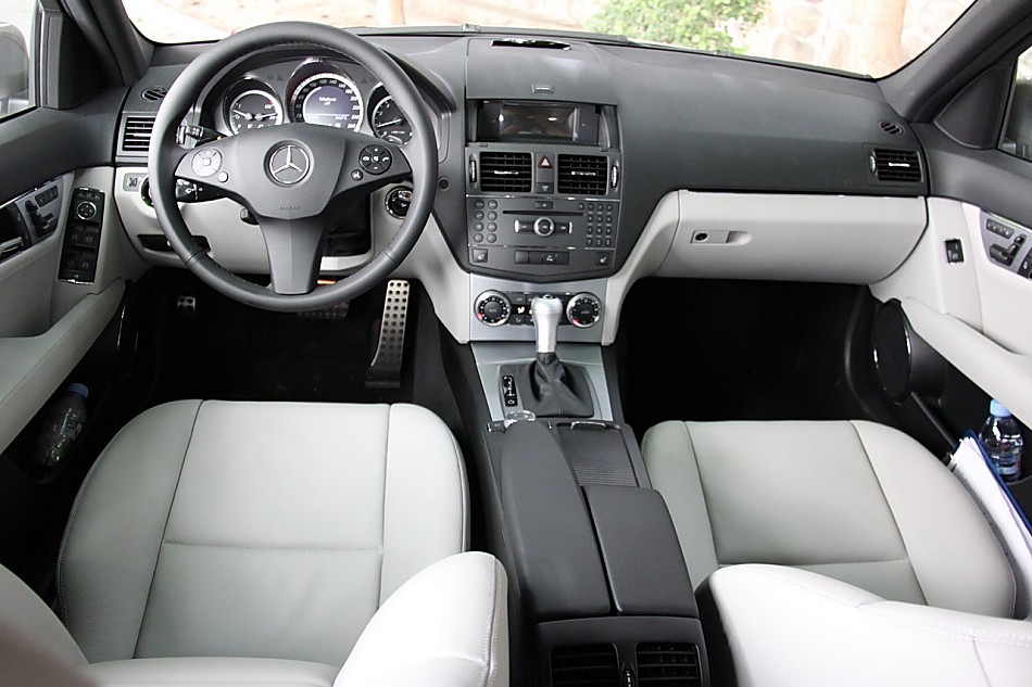 视觉效果出色--奔驰c200旅行版