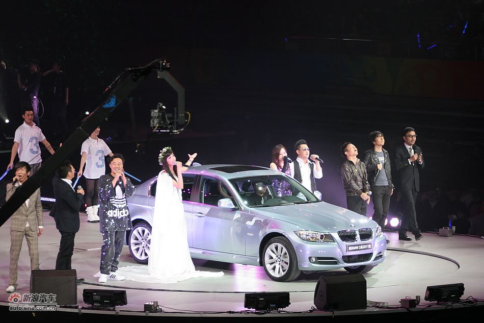 3ϵԽʱݳȺǹ we are the world 