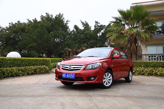 比亚迪L3综合优惠6000元 店内现车