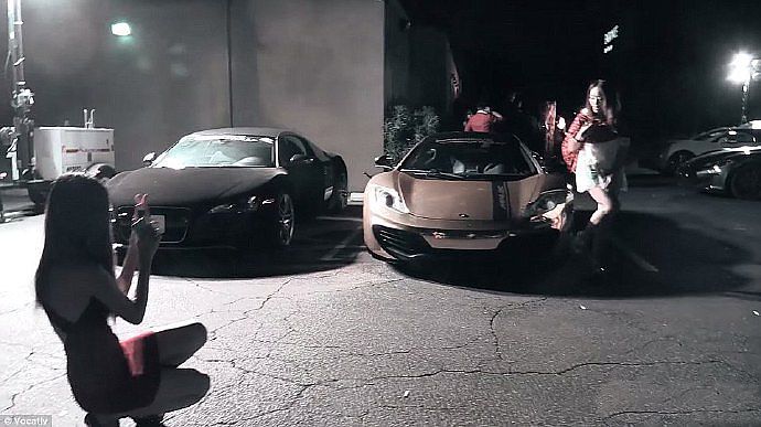 英媒称中国富二代海外热衷豪车高调炫富