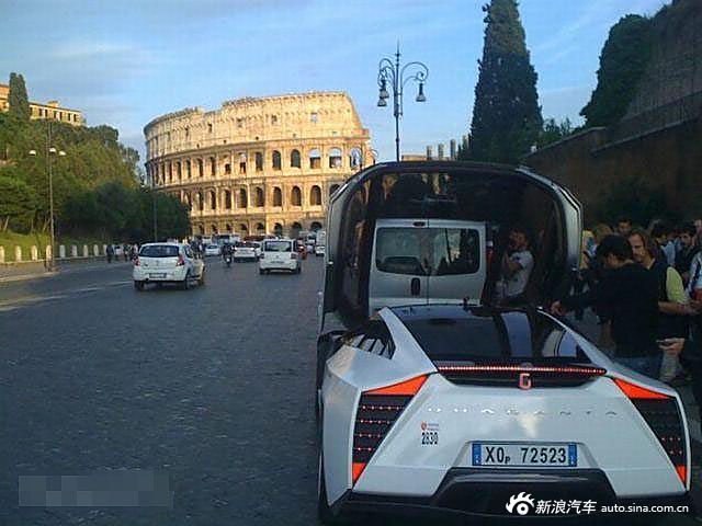 意大利发布太阳能超跑出租 价格与普通出租一