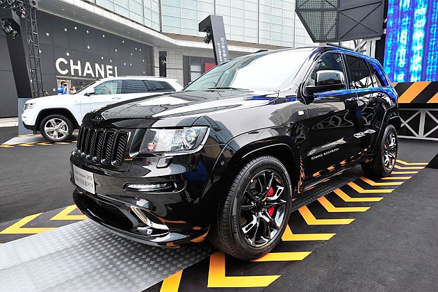 只聊性能！ 全新大切诺基SRT8炫黑版