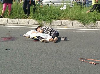 女生上学路上被撞身亡