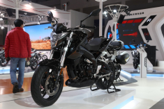 第十三届摩博会新浪摩托高清实拍隆鑫LX650无极