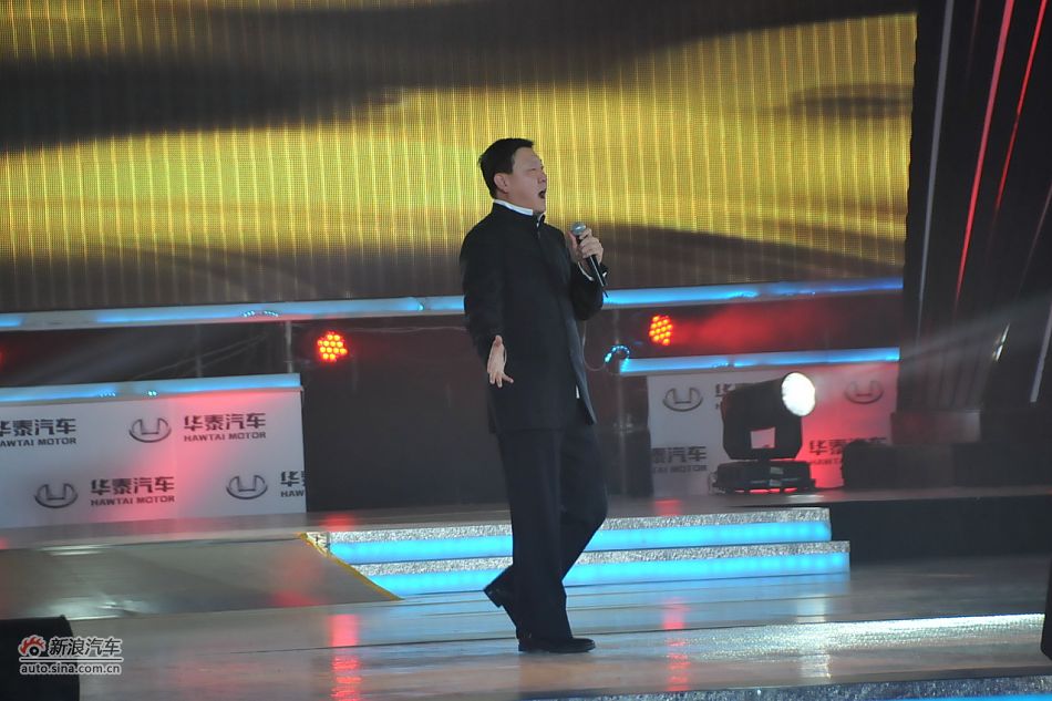 歌手韩磊献歌_B11图片3905269_汽车图库