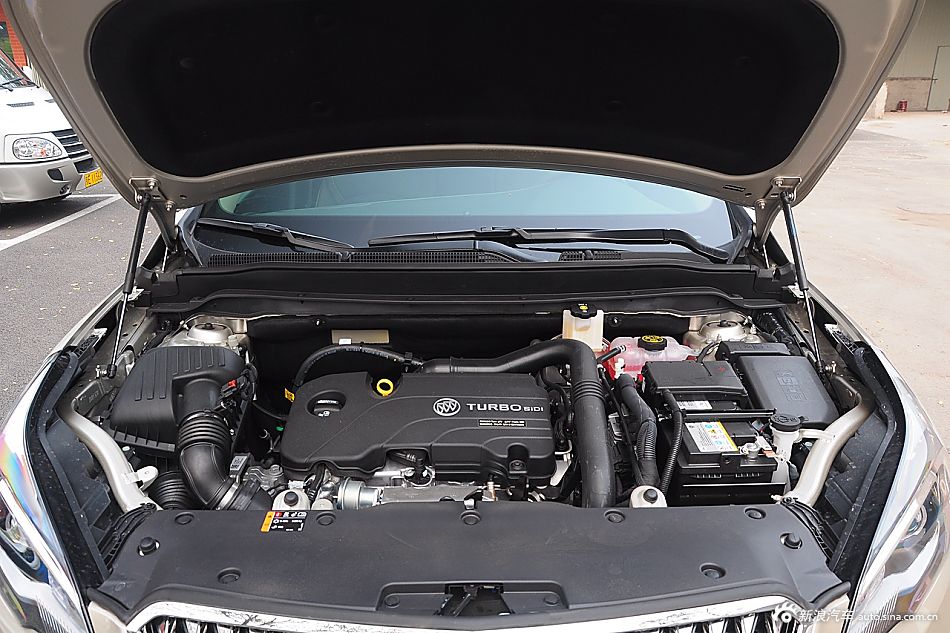 2016款昂科威20T两驱领先型