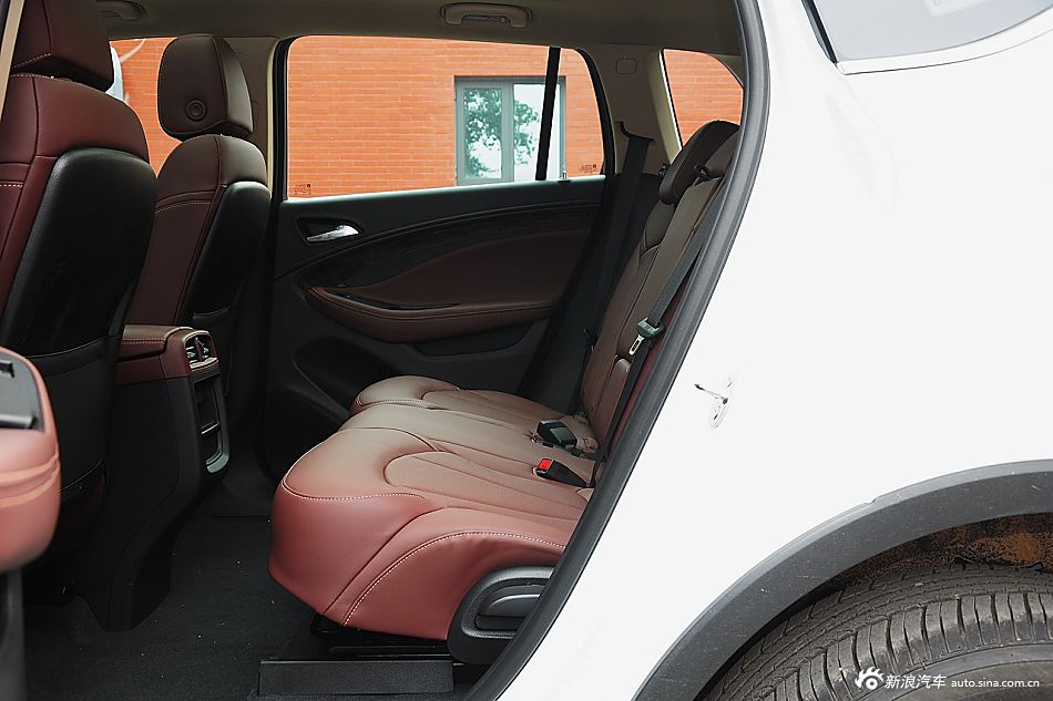 2016款昂科威28T四驱豪华型