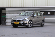 新浪实拍BMW2系Active Tourer