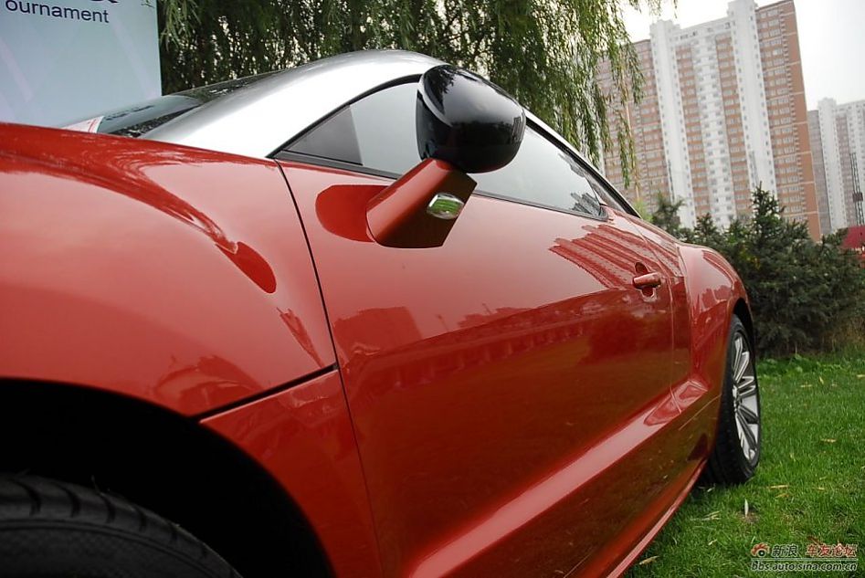 标致双门豪华跑车rcz