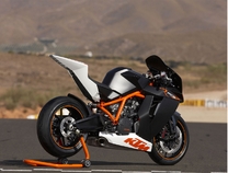 WSBK未来之星 KTM 1190 RC8