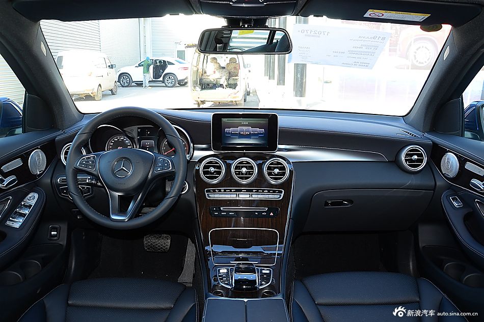 2016款奔驰GLC260 2.0T自动4MATIC动感型