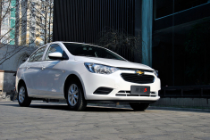 全新赛欧3 1.3L手动顶配实拍