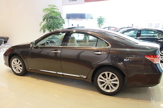 【2010款雷克萨斯ES240典雅版报价_论坛_图