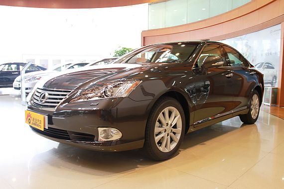 雷克萨斯ES最高优惠1.5万 五一多重礼遇