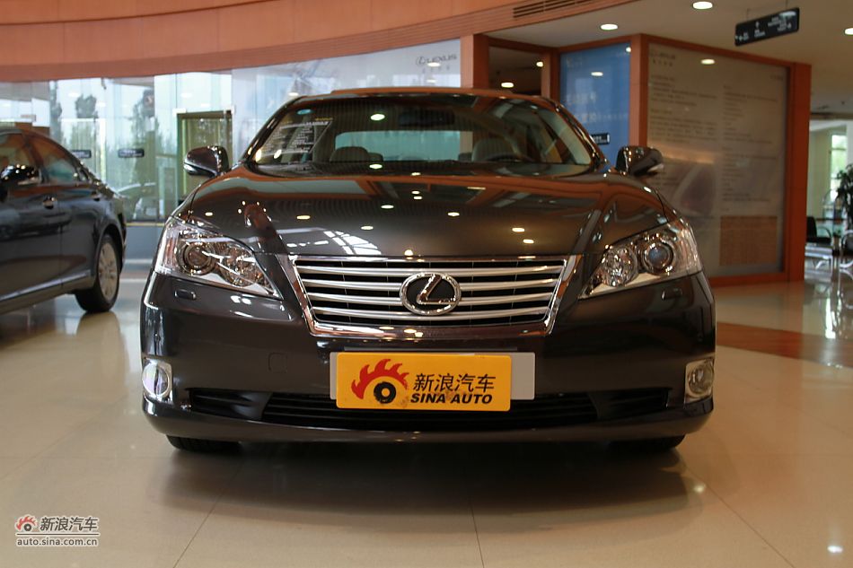 购雷克萨斯ES240豪华版优惠3.5万