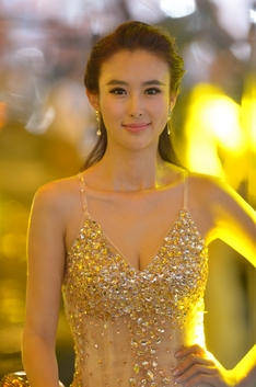 2013广州车展最美车模大PK