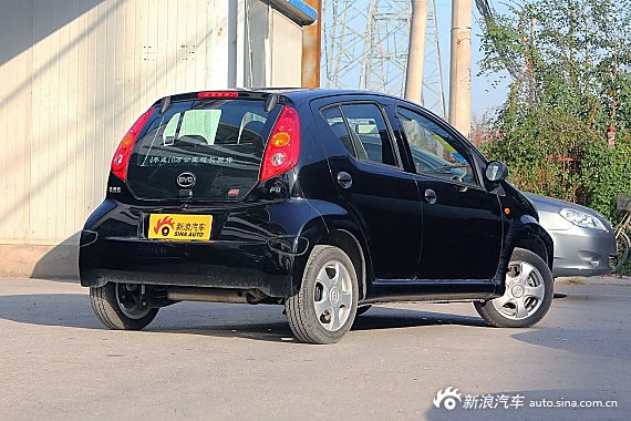 2015款比亚迪F0 1.0L AMT悦酷型 2015款比亚迪F0 1.0L AMT悦酷型