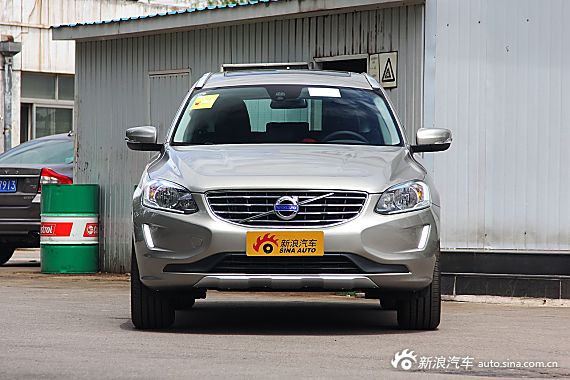 2016款沃尔沃XC60 2.0T T5智行版