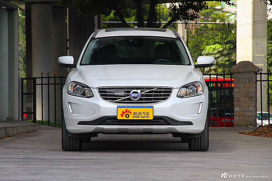 2015款沃尔沃XC60 2.0T T5 AWD智驭版