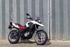 多用途车款典范 宝马G650GS高清图赏