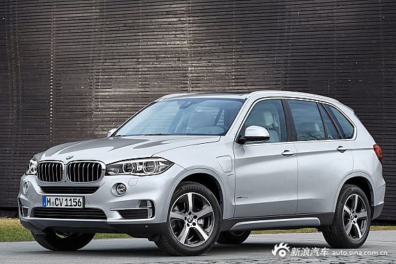 宝马X5 xDrive40e官方图