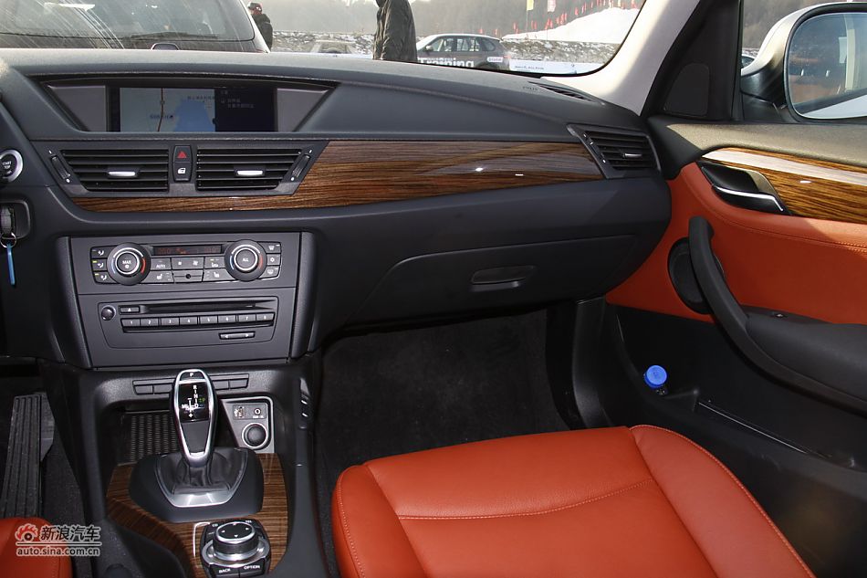 华晨宝马X1内饰功能_宝马X1图片12985726_
