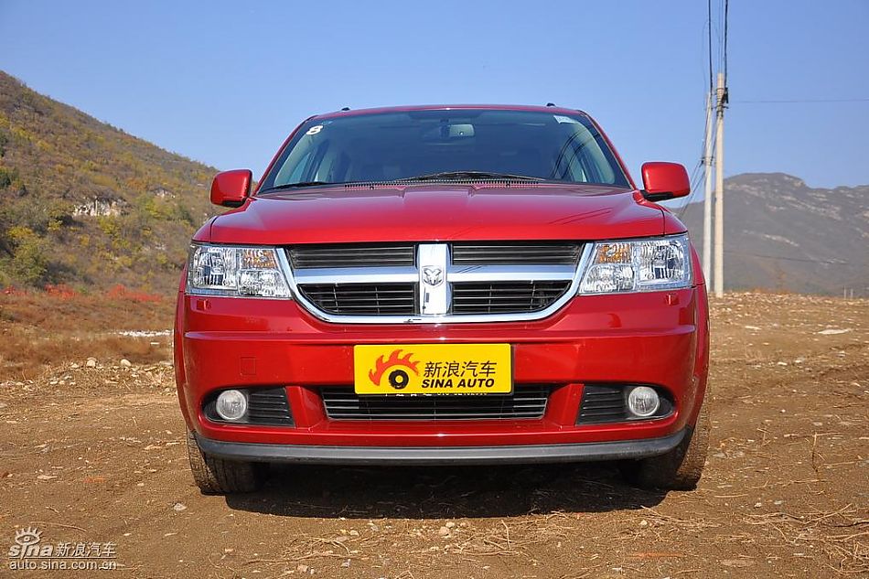 车展购酷威赠首年车船税交强险 另送神秘大礼