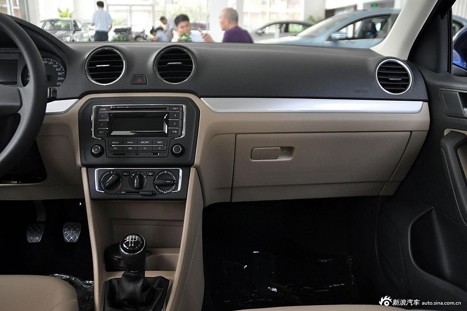 2013款捷达_捷达内饰图片28575815