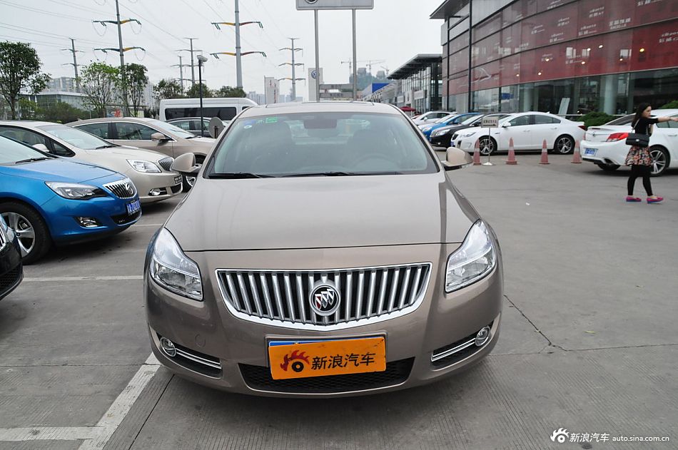 新君威全系优惠1万 送万元沪牌补贴