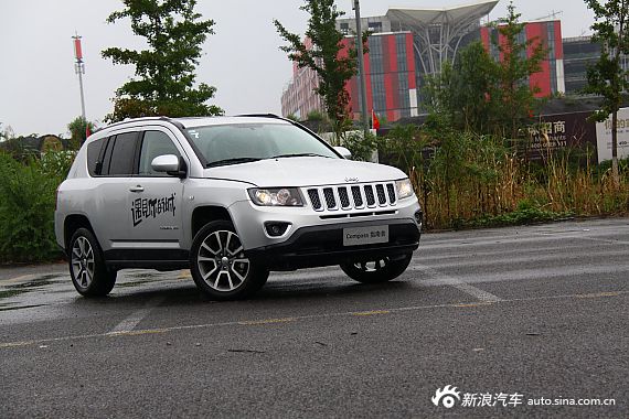 JEEP指南者最高优惠8800元 现车有售