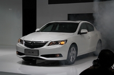 2013成都车展新车实拍：讴歌ILX