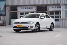 2015款凌渡280TSI DSG自动豪华型实拍